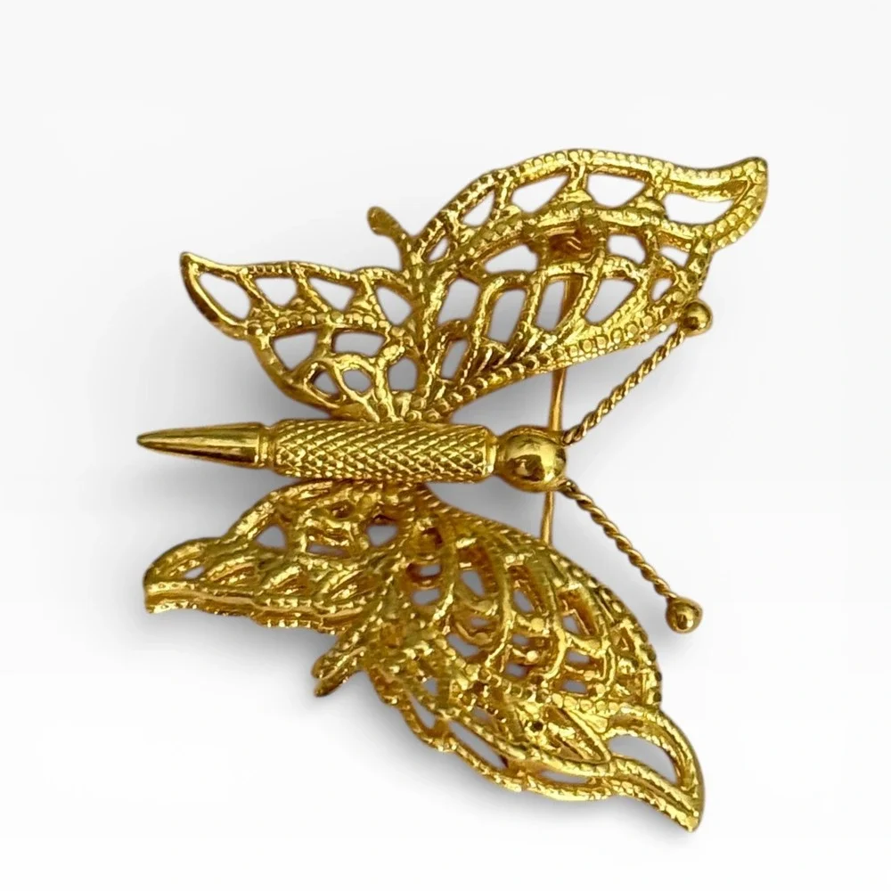 Monet Signed Gold‎ Tone Butterfly Brooch Filigree Vintage